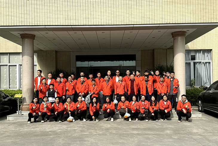 公司成功開(kāi)展“情暖冬至·團(tuán)聚力量”冬季系列團(tuán)建活動(dòng)